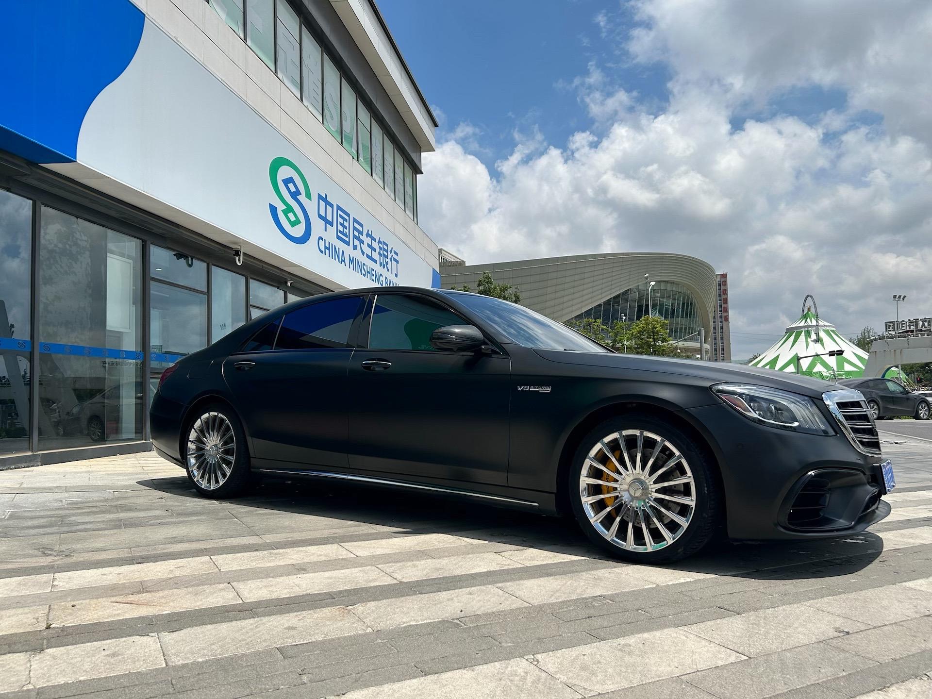 W222 R三眼皮永远是奔驰S级最巅峰的设计