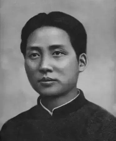 1915年毛主席带头抵制学校涨学费，校长感叹：从来只有我开除学生，没想到这次被学