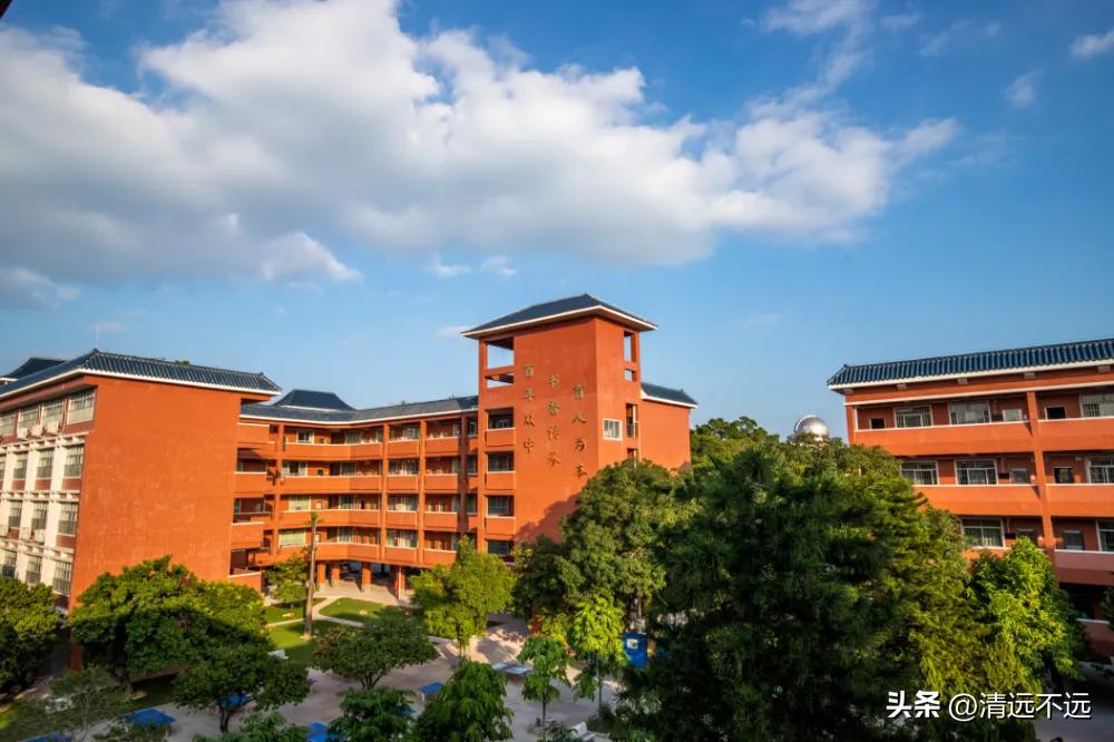 惊讶，一家长投诉爆料：广州从化区教育局没有发放给学生的小学补贴：其中学位补贴欠三