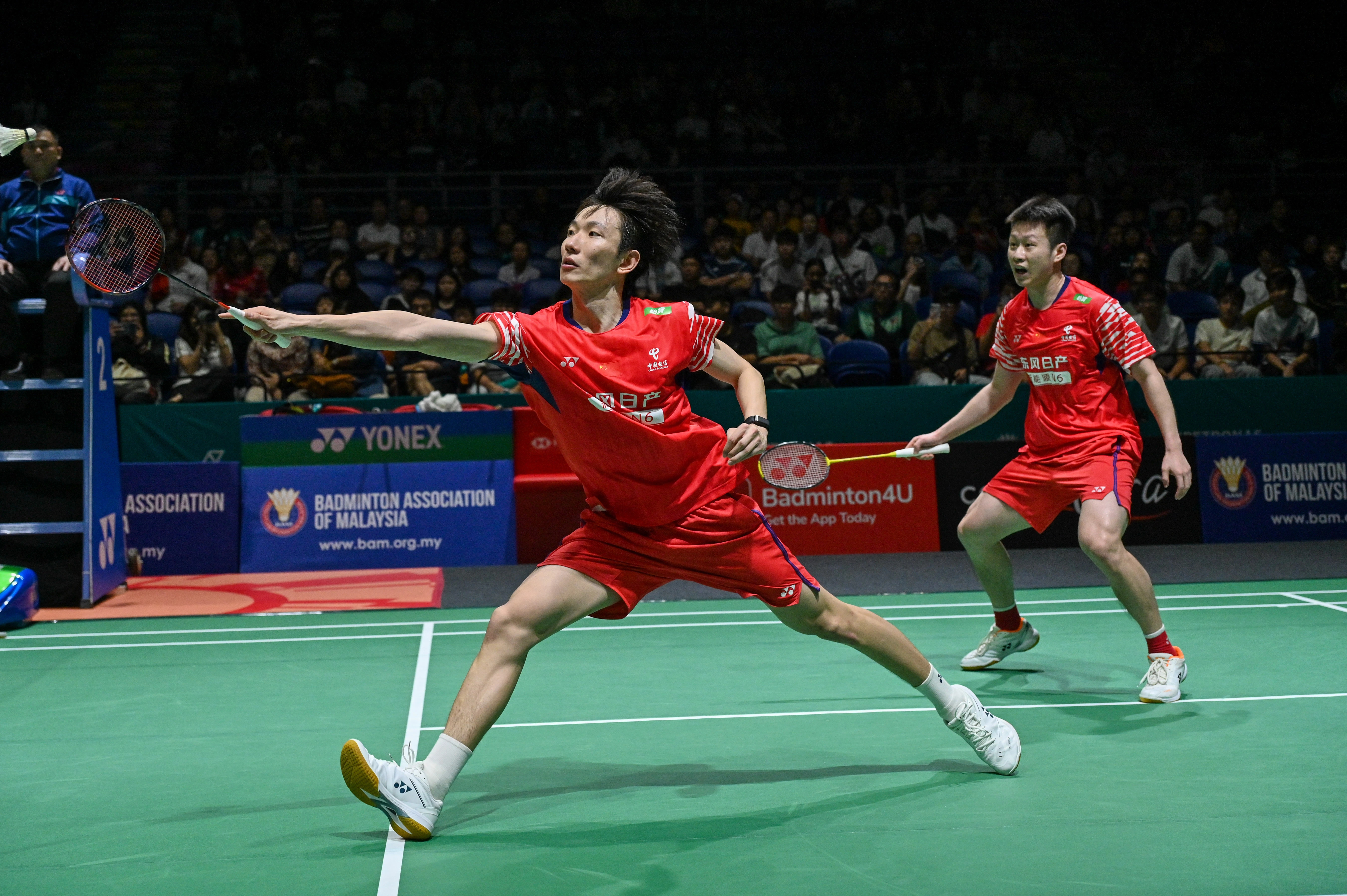 黄荻/任翔宇🇨🇳 21-17、19-21、14-21 刘广珩/杨博涵2026