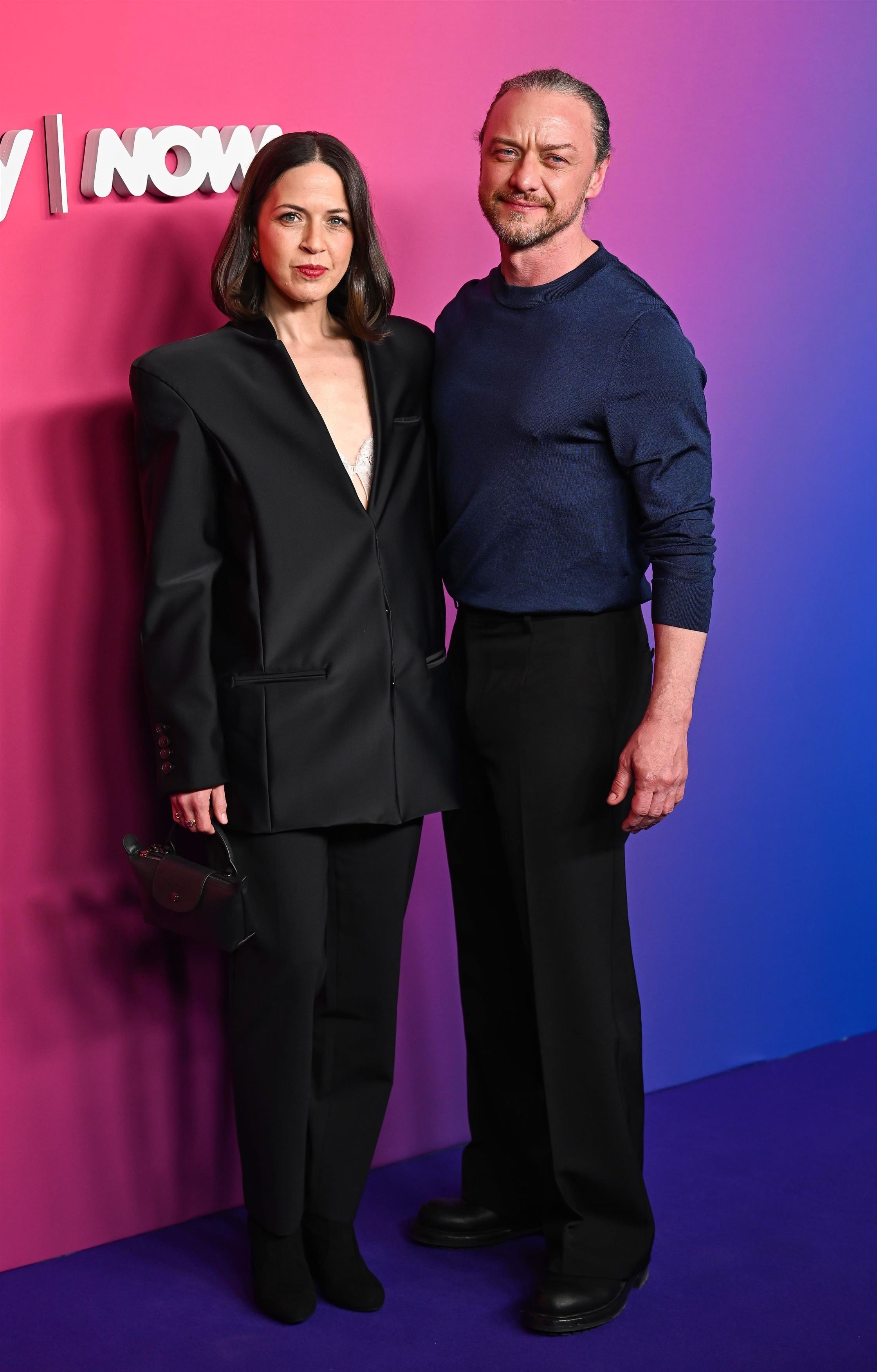 一美激凸 James McAvoy 和妻子Lisa Liberati 一起出席 