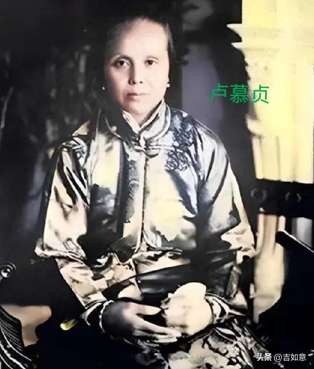 很多人都不知道孙先生原配的真实模样，还以为都是演员演出来的形象。其实孙先生原配卢