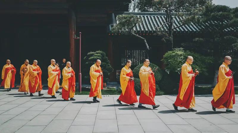 真奇怪，一个和尚也能上热搜？
不了解不知道，了解完真是吓一跳，一个和尚竟然这么有