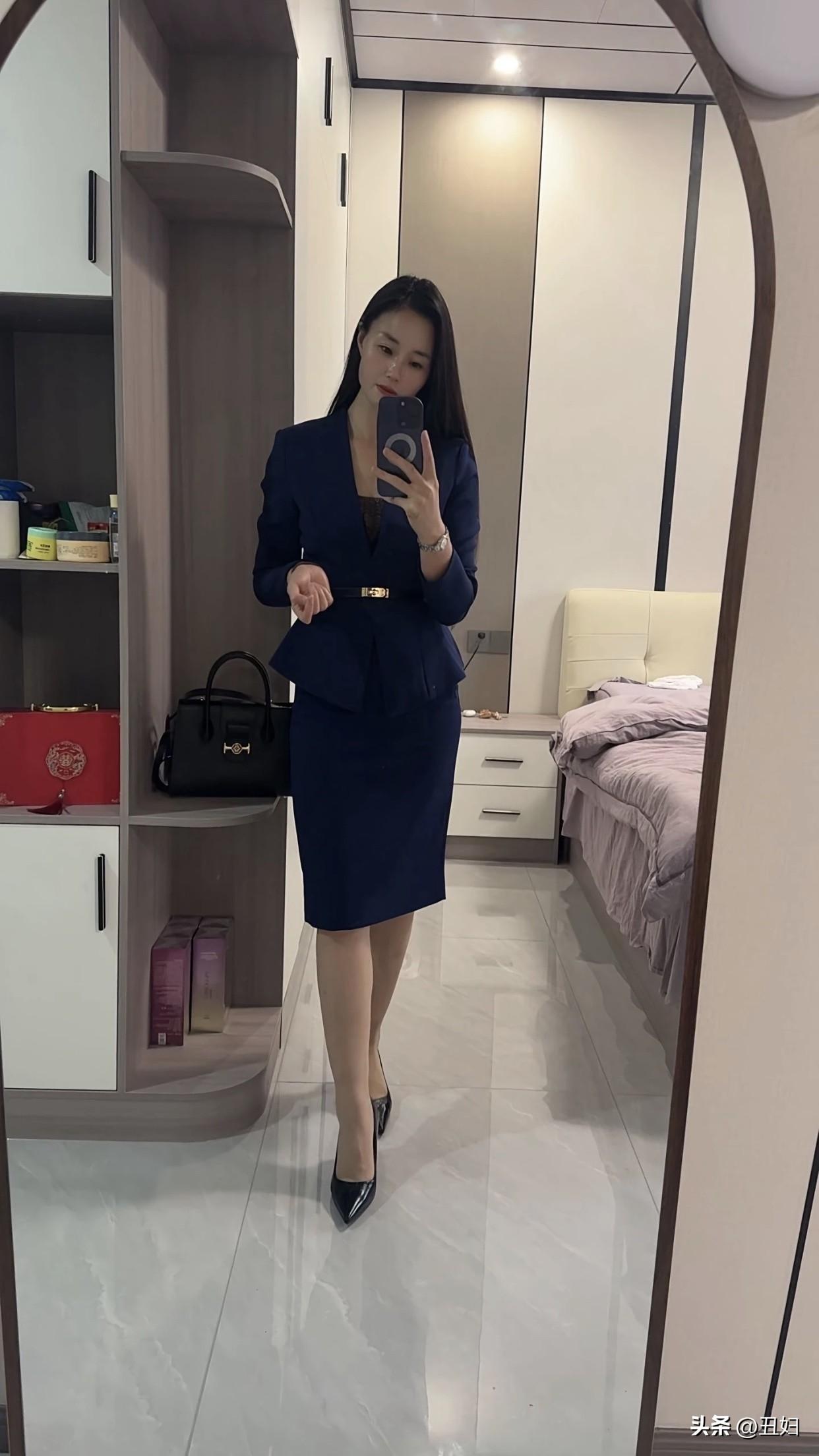 什么特质的女性最吸引人?情绪价值绝对是关键。情绪稳定又善解人意的女性，就像疲惫生