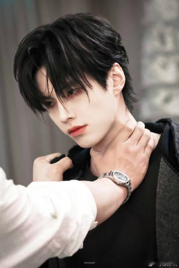 何与抱娃赛道这一块 这个赛道不止是抱娃，更是爱的传递，期待在这样的场景中不断相互