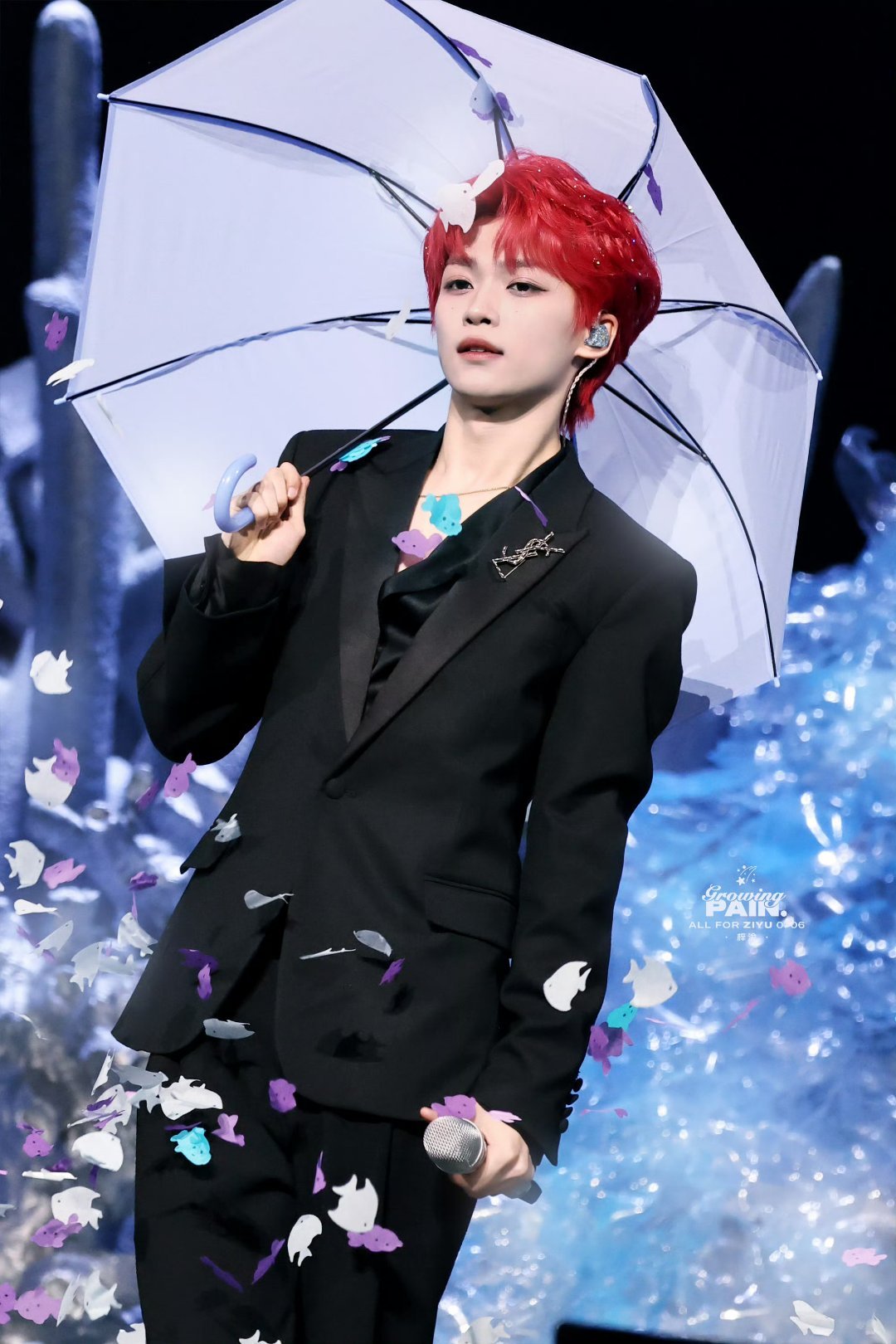 梓渝施洛华眼镜全球代言人 🔮微博之夜加速器 月亮是我抛的银币，两面都是梦见你.