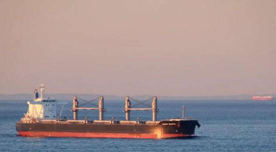 中方两艘油轮被拒绝通行后，全球各国等着看北京反应，伊朗突然改主意了！
 
3月3