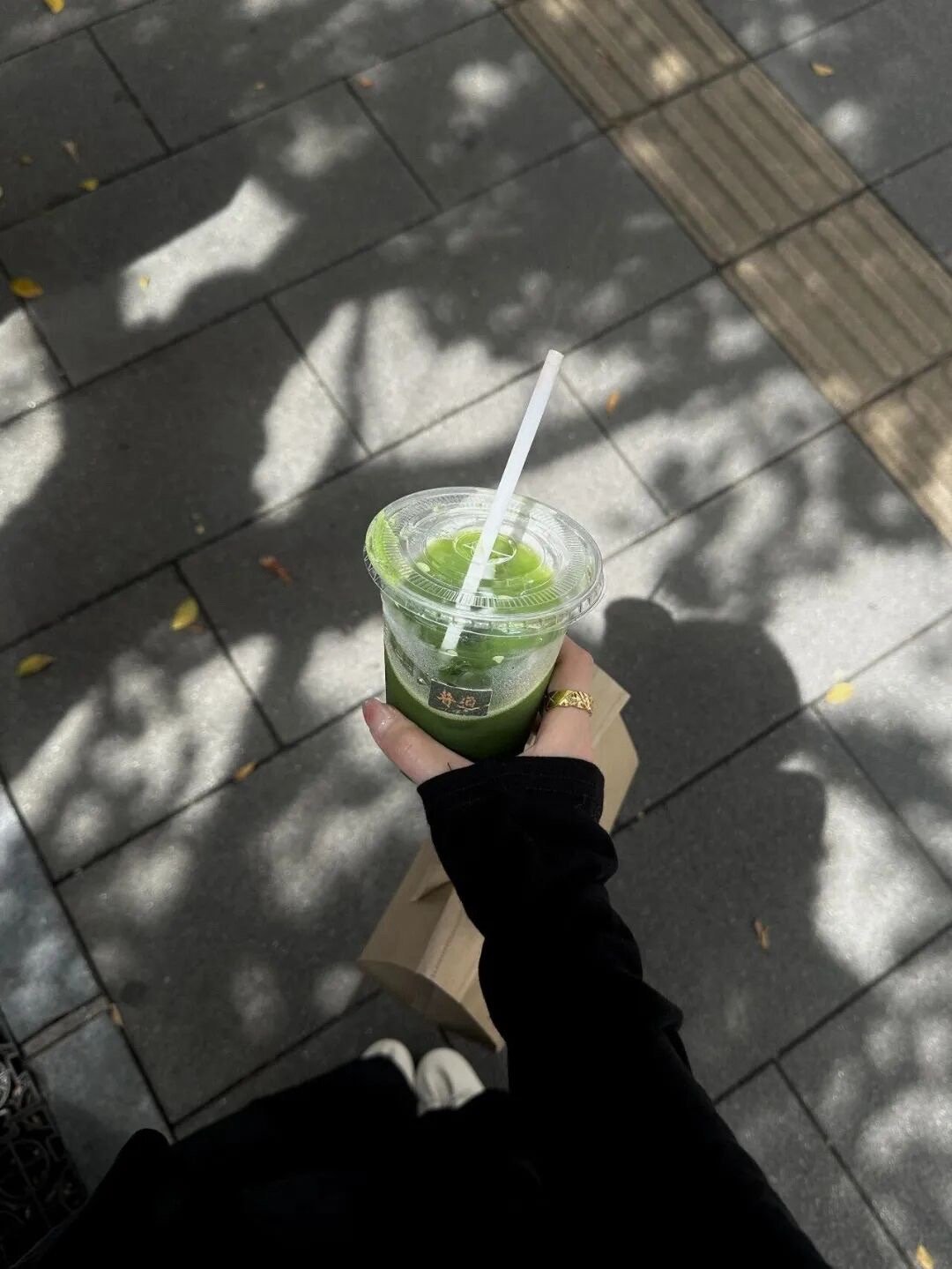 过年就像一场大型考试 考存款 考工作 考婚姻 唯独不考你开不开心 