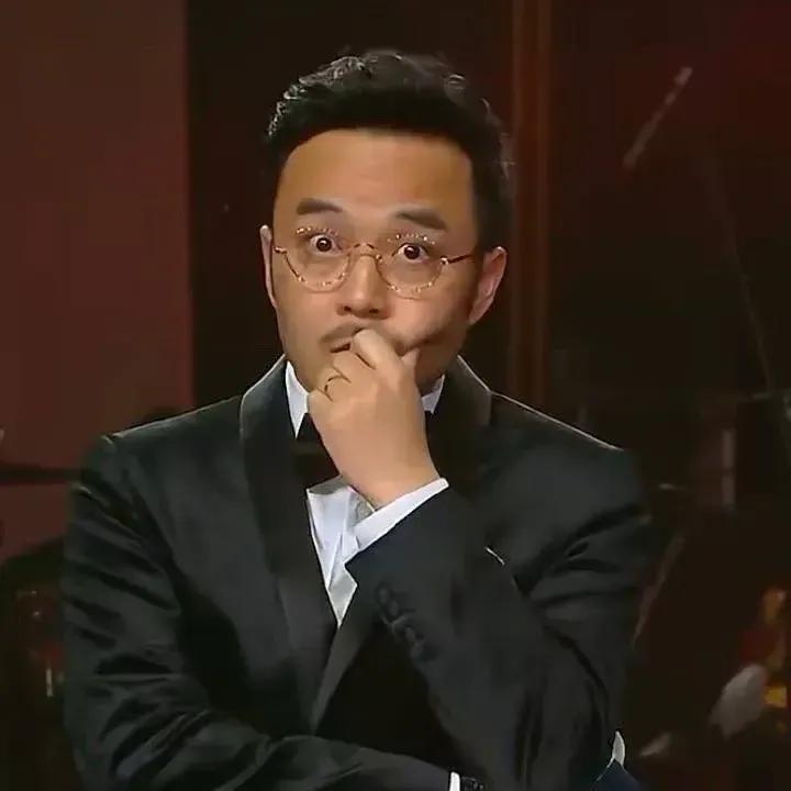 歌手2024第四期确定孙楠补位，汪涵的表情包却霸屏了。是不是该让汪涵来主持？
孙