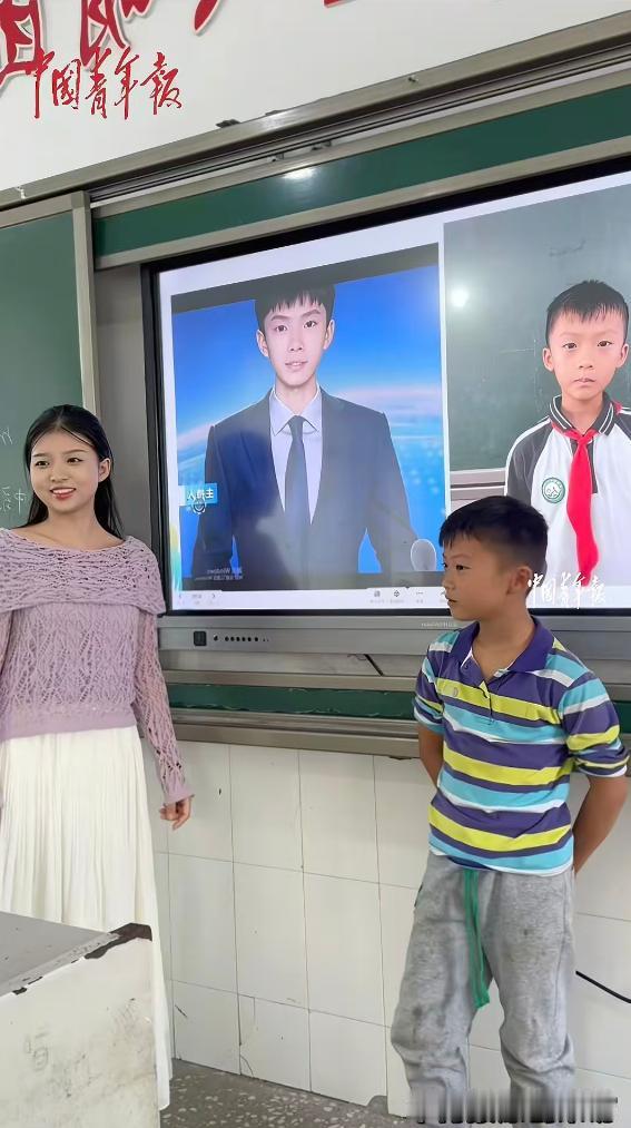 这才是ai出现的意义。

近日，湖南常宁的一位班主任，在教室里举办一堂特殊的班课