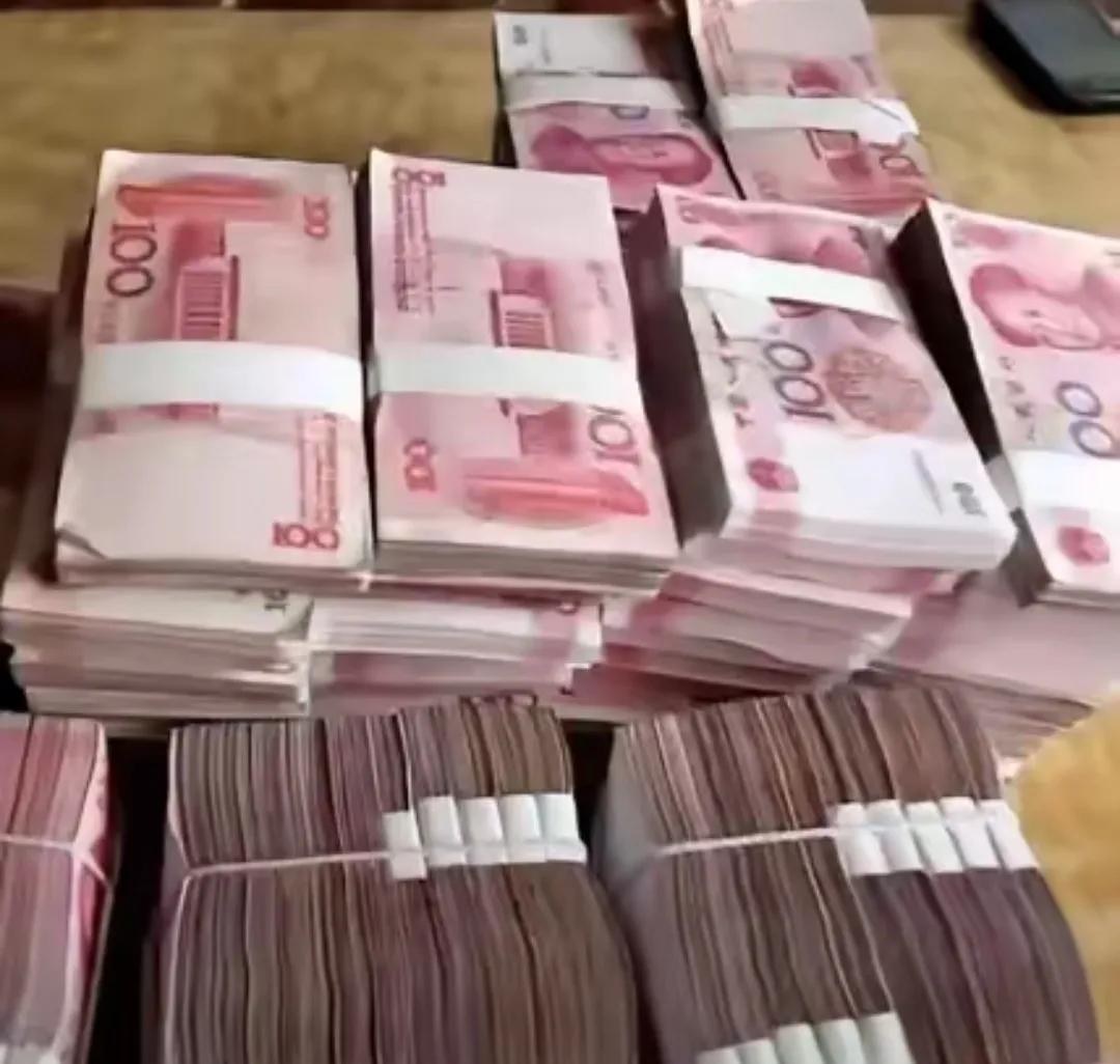 你发现没，如果过了40岁，手里存了150多万，夫妻两人又突然失业，会害怕吗？
