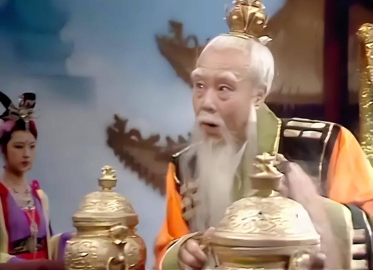 西游记太上老君和沙僧是同一个人？
什么是老戏骨，这就是！
小时候压根没看出来。
