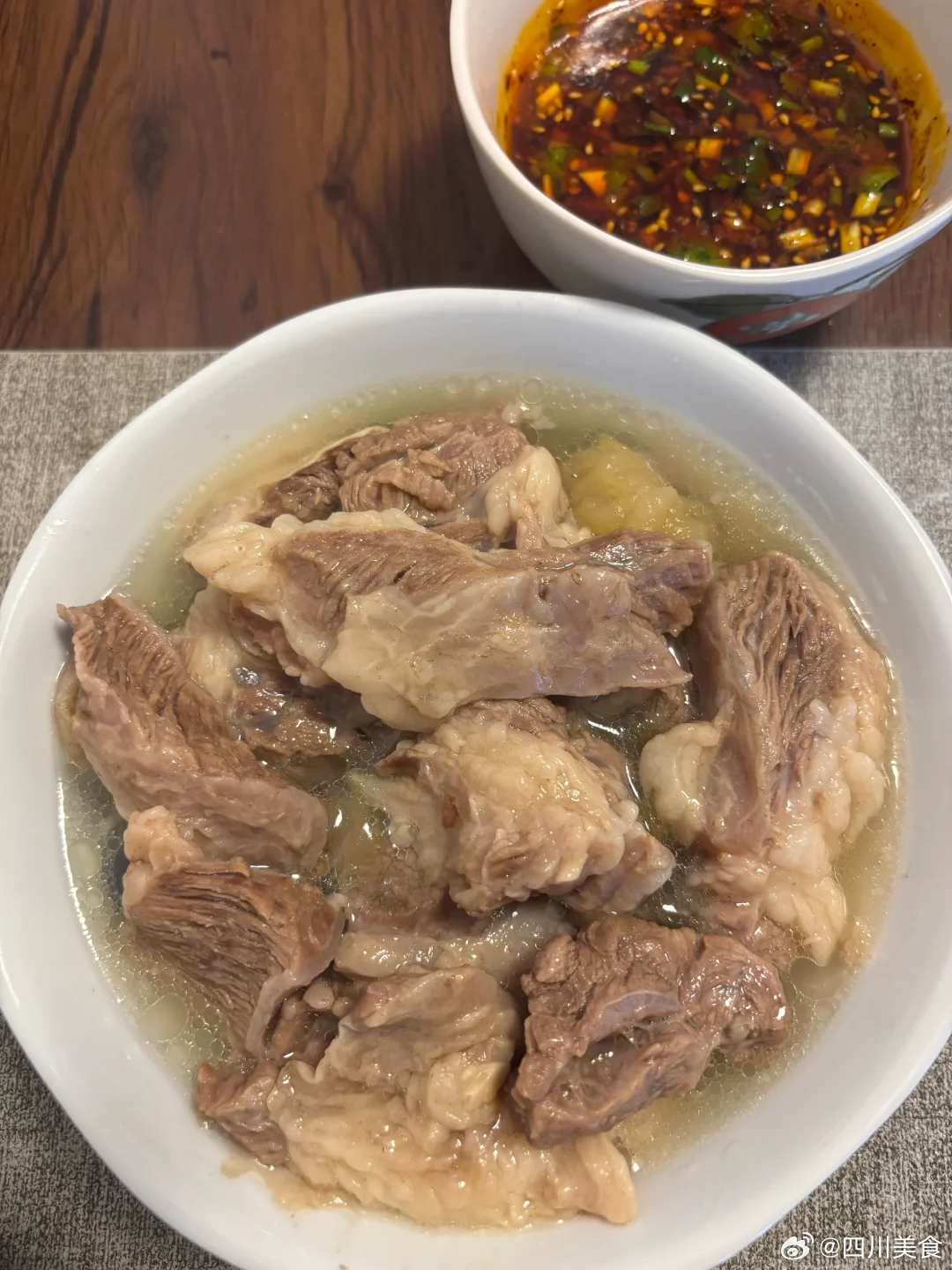 川川教做菜  尝试村驴老师的清炖牛肋条，我宣布必须把这个菜列入年夜饭之一！简单好