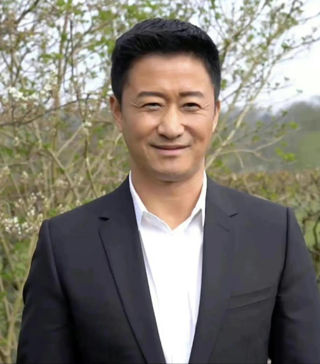 演员吴京，真的没想到！

昨天，知名演员吴京在出席金鸡奖的时候，突然做出了一个意