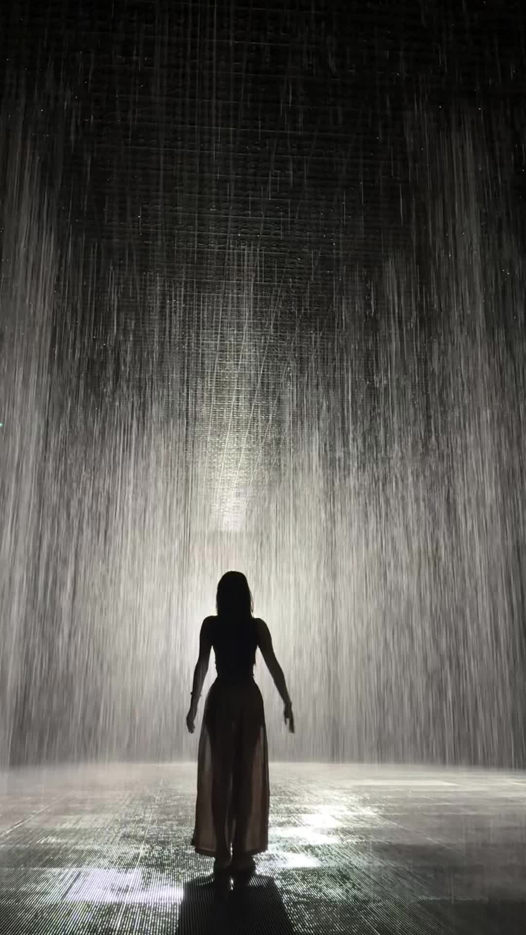 如果有人跟你说我坏话 全信就对了 然后离我远点