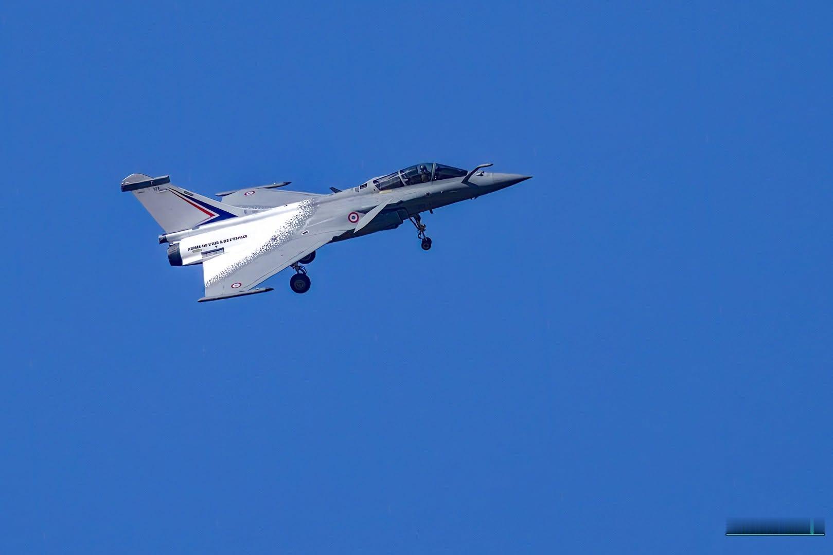 【图1至图3】7月9日，采用“阵风A型（Rafale A）40周年”特别涂装的阵