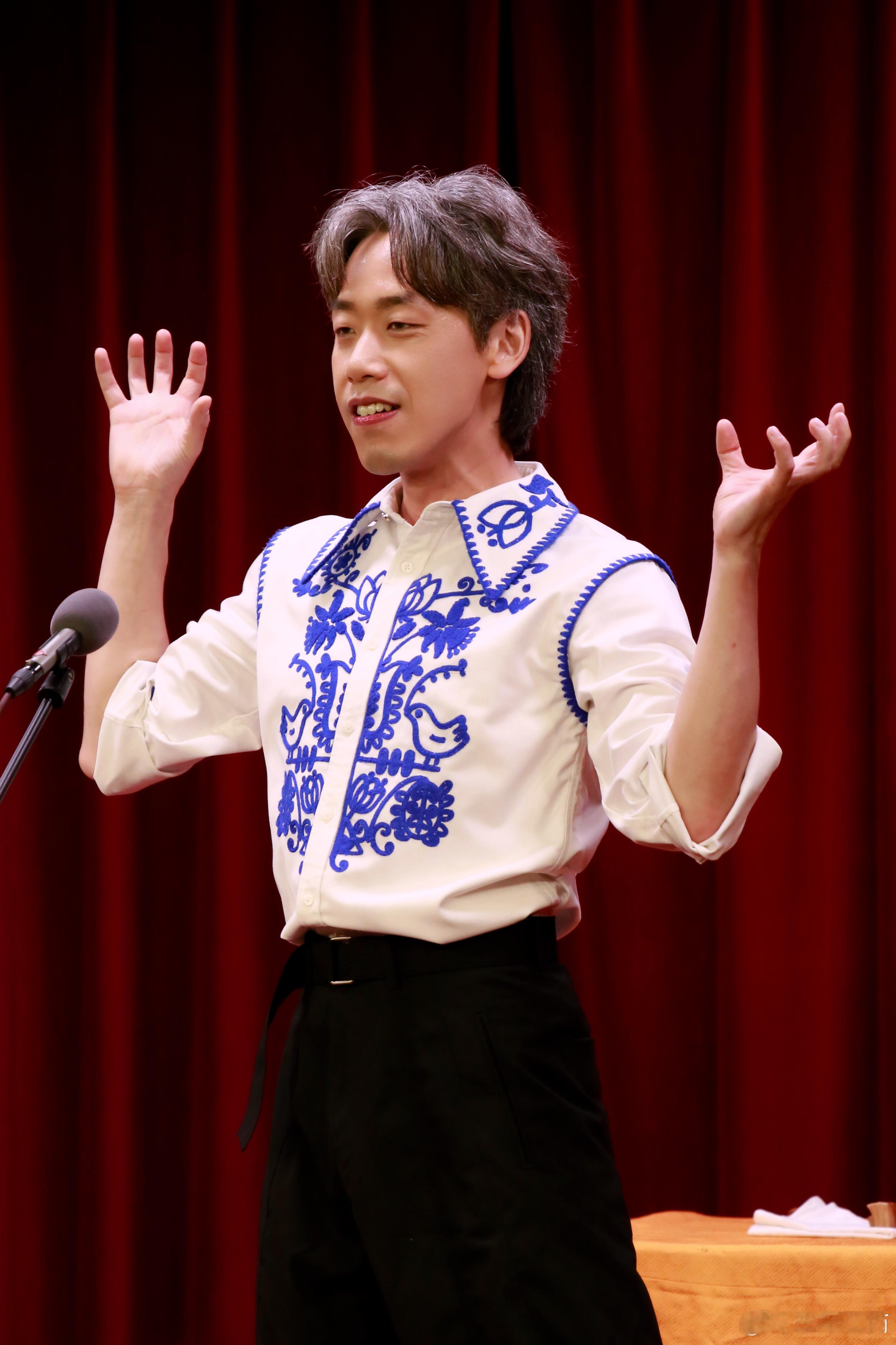 报告∠(｀ω´*)，这个周末回相声小园子了，报告完毕！李丁嘚吧嘚李丁