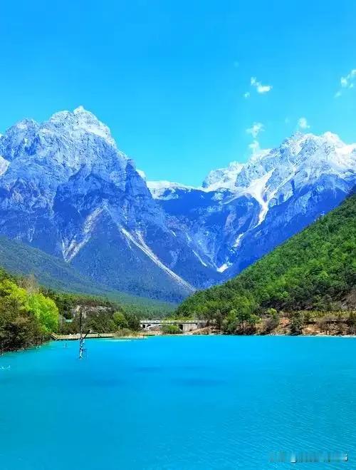 上联：一山一水一风景，如何对下联友友请展示下联