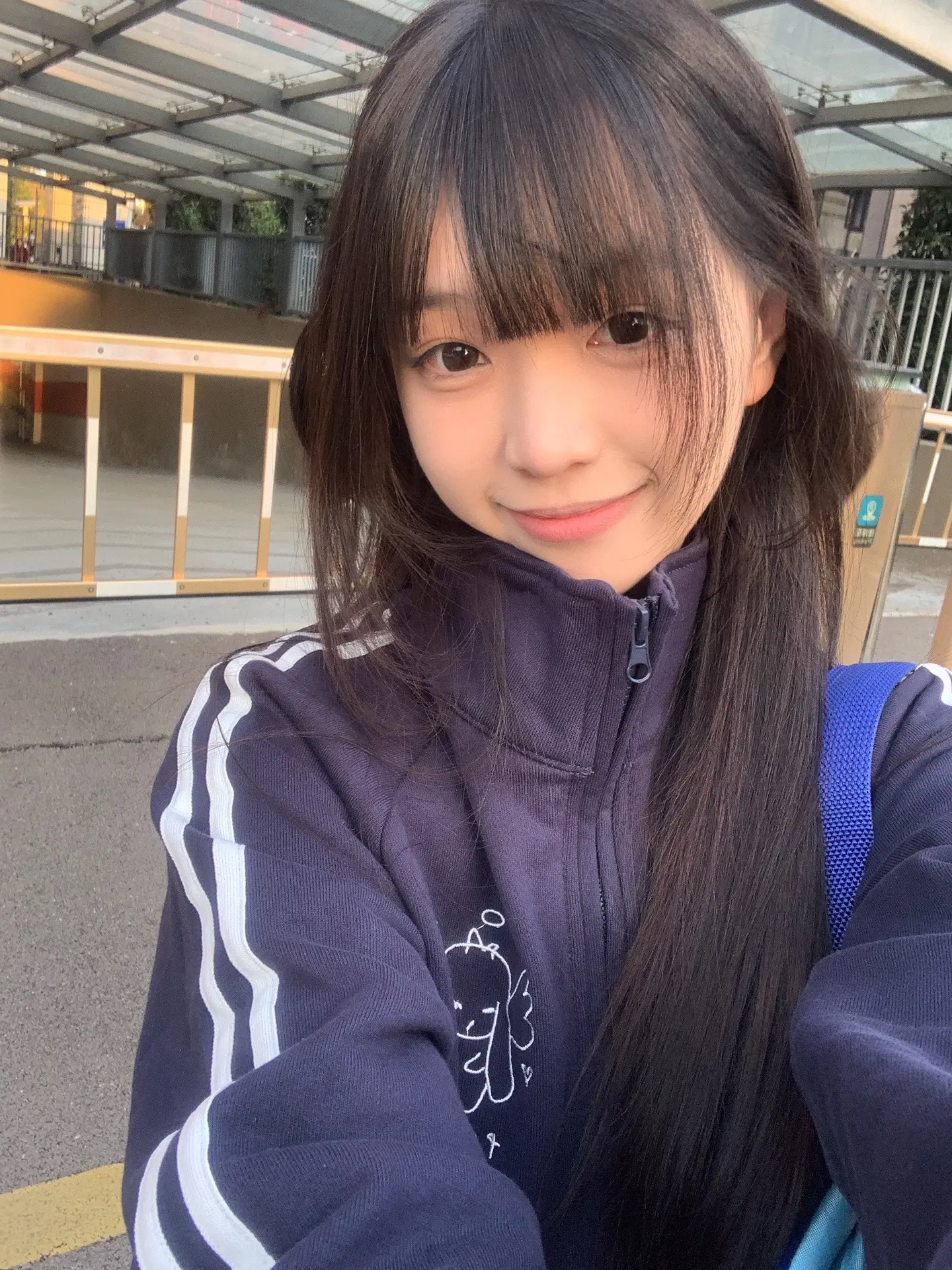 只要你在我的身边 我的心就会告诉我 这里很安全