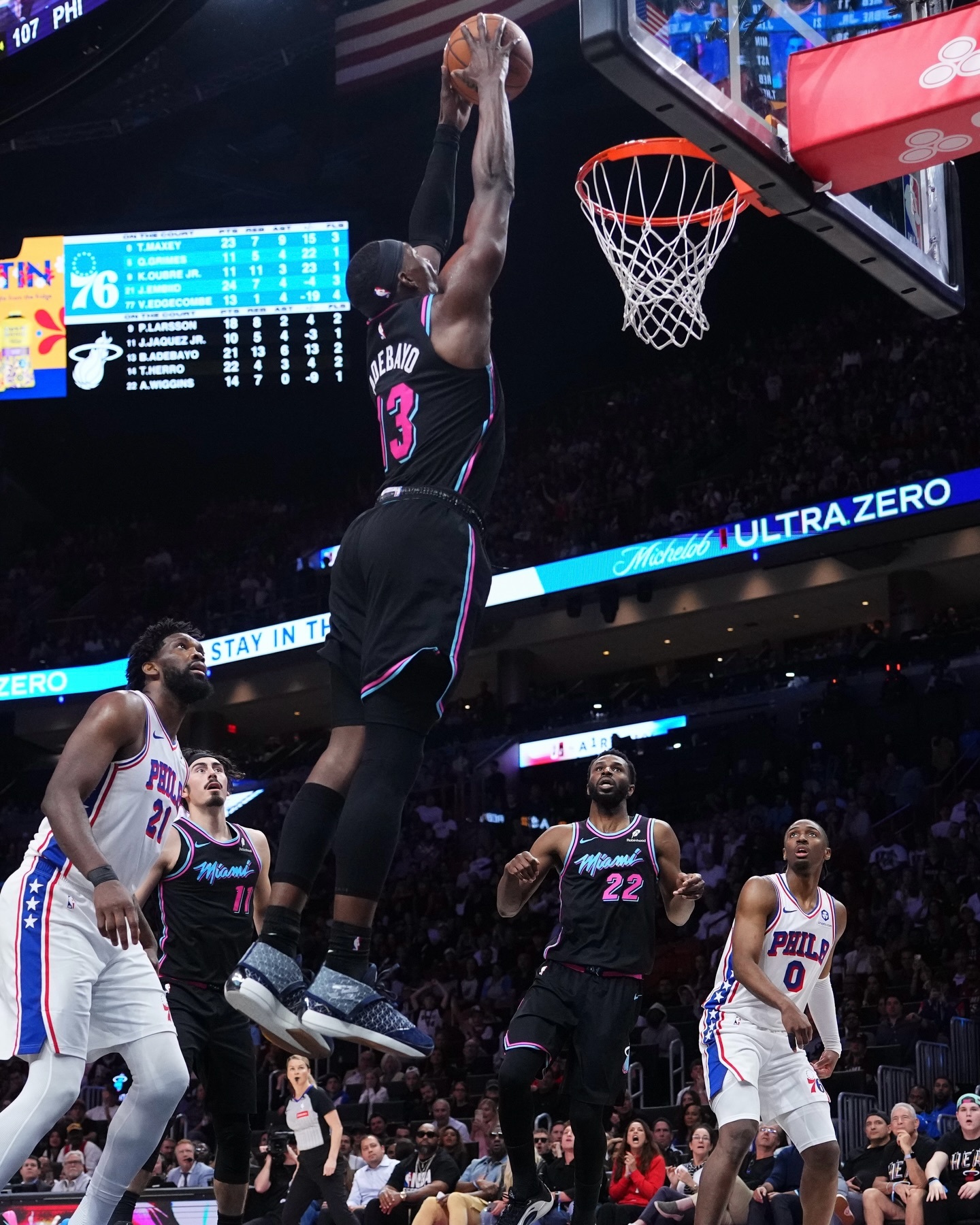 小海梅哈克斯和阿德巴约的这两双Air Jordan 40/28 你喜欢哪一双