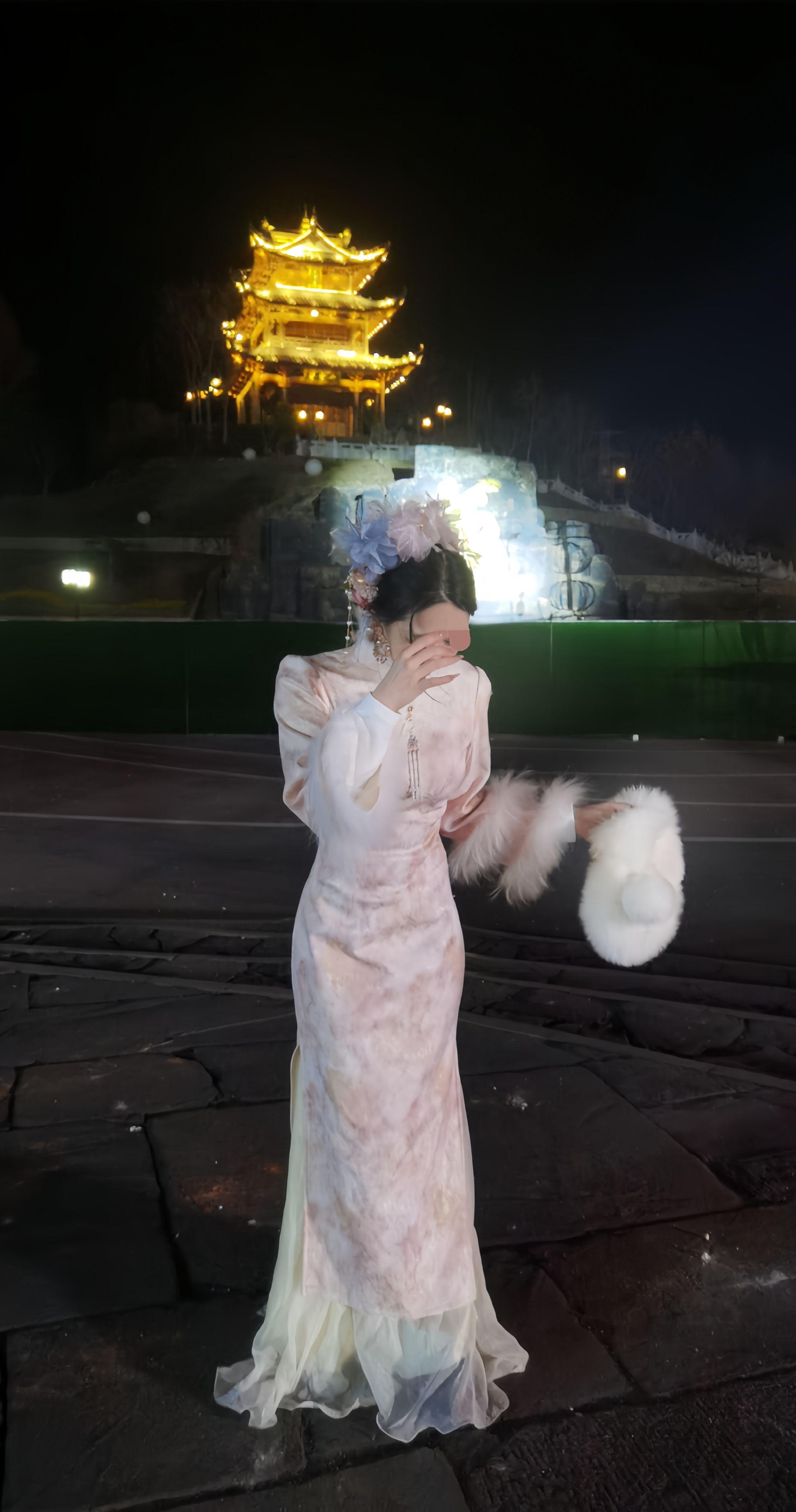 此刻 来年 都要幸福哦