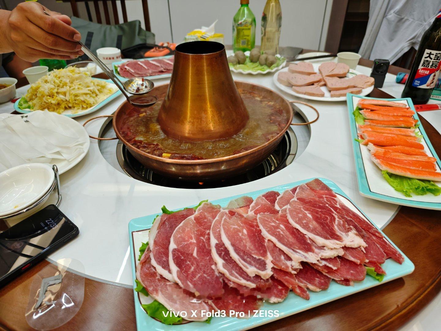 饿了饿了吃大肉肉！[坏笑][坏笑][坏笑][坏笑]  ​​​