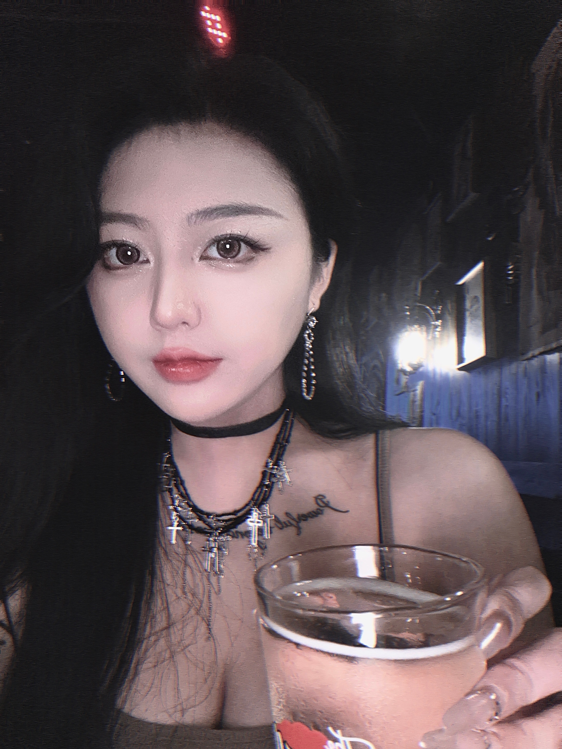 今天两张自拍任务完成 ​​​