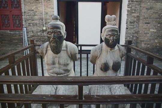 为尊者讳与替罪之臣：岳飞冤案的伦理共谋

“为尊者讳”作为儒家礼制核心，以维护尊