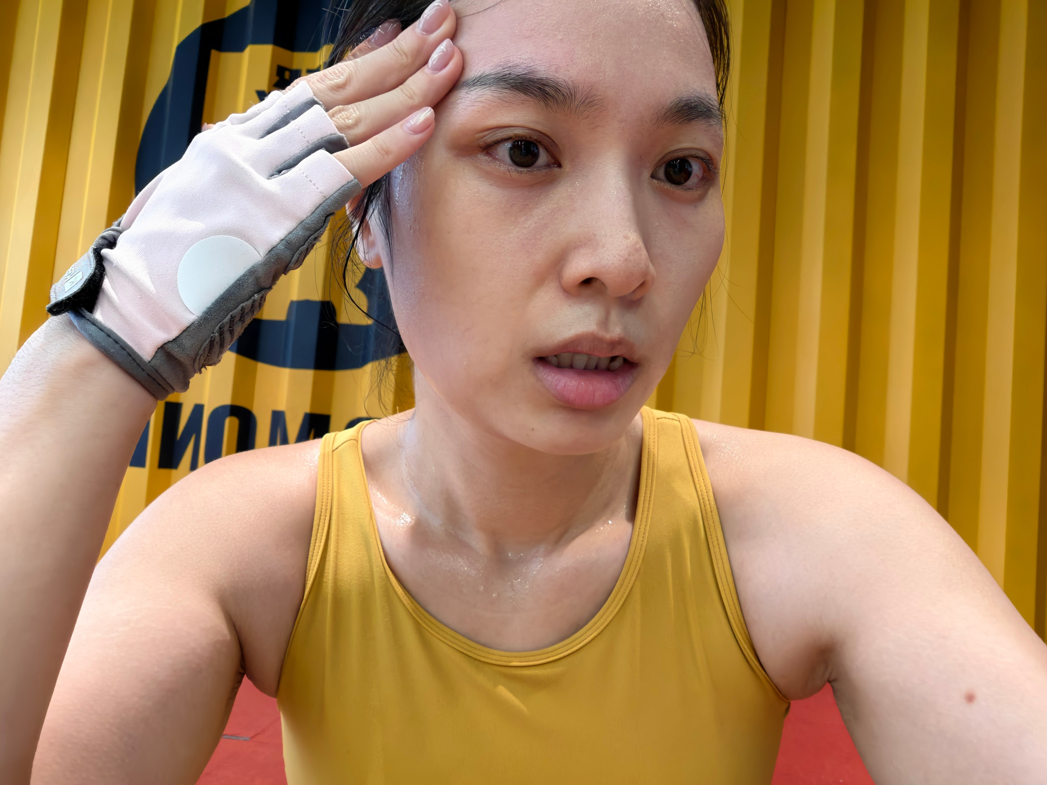 每次撸铁完，都好讨厌撸铁！！！感觉这辈子没法成为肌肉女了，一点兴趣都没有一定要找