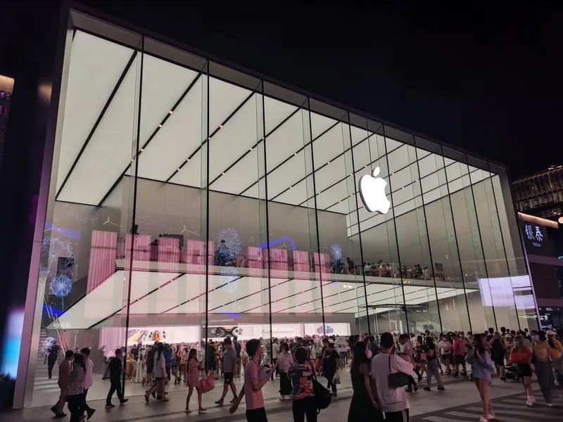 国行iPhone Air是非合约机，用户购买时不受限于某家网络提供商或多年期服务
