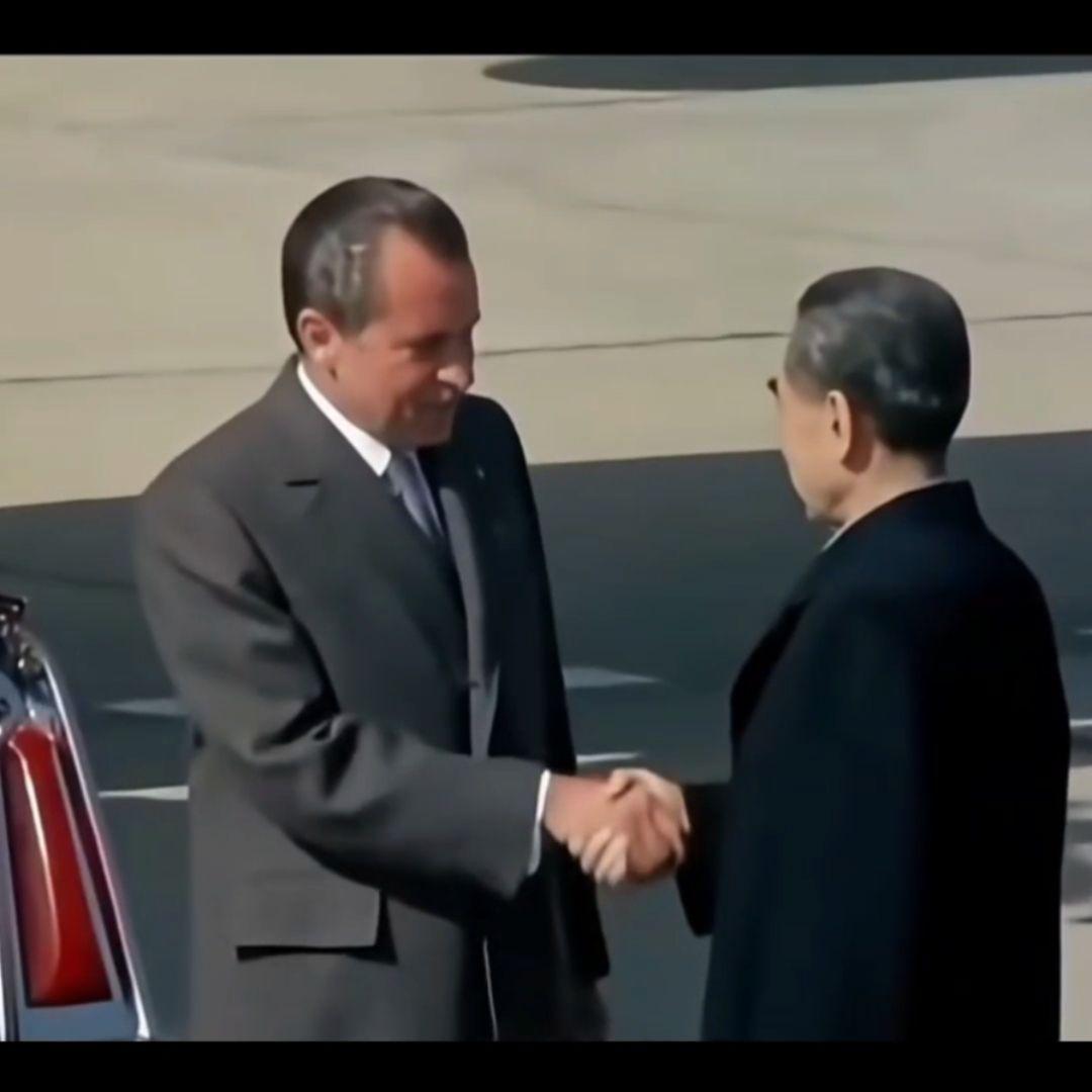 天下谁人不识君