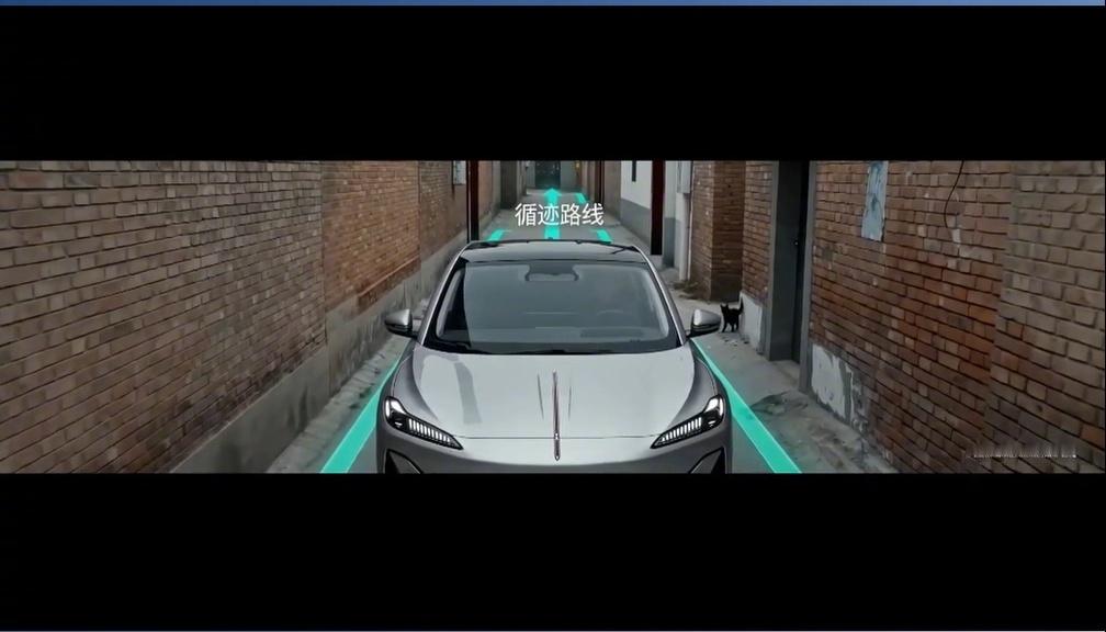 红旗今日举办 AI 全息智能发布会，正式推出天工 05、天工 06 两款中大型豪