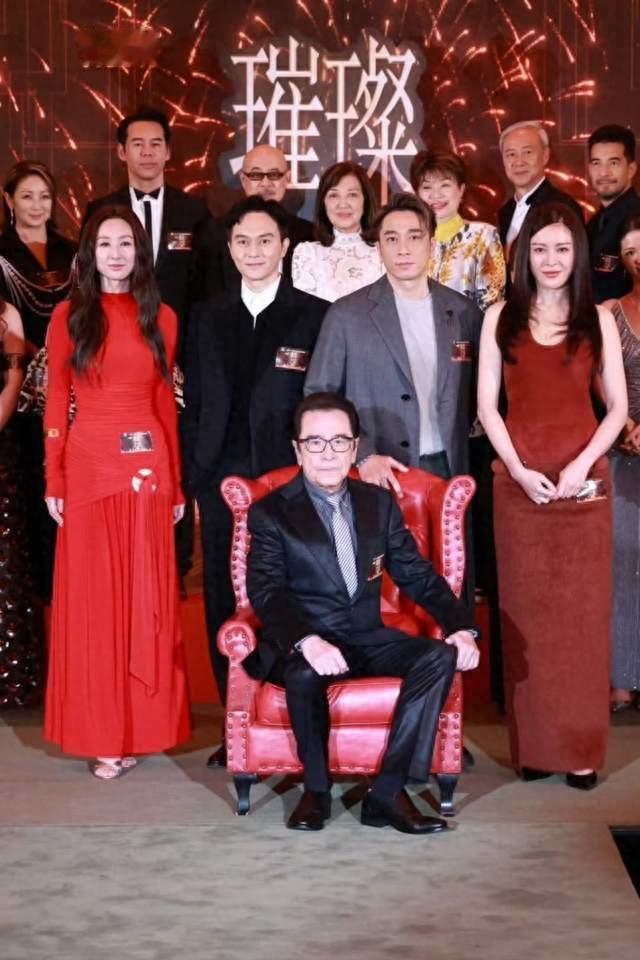 张智霖新剧将开播！正面回应儿子退学争议