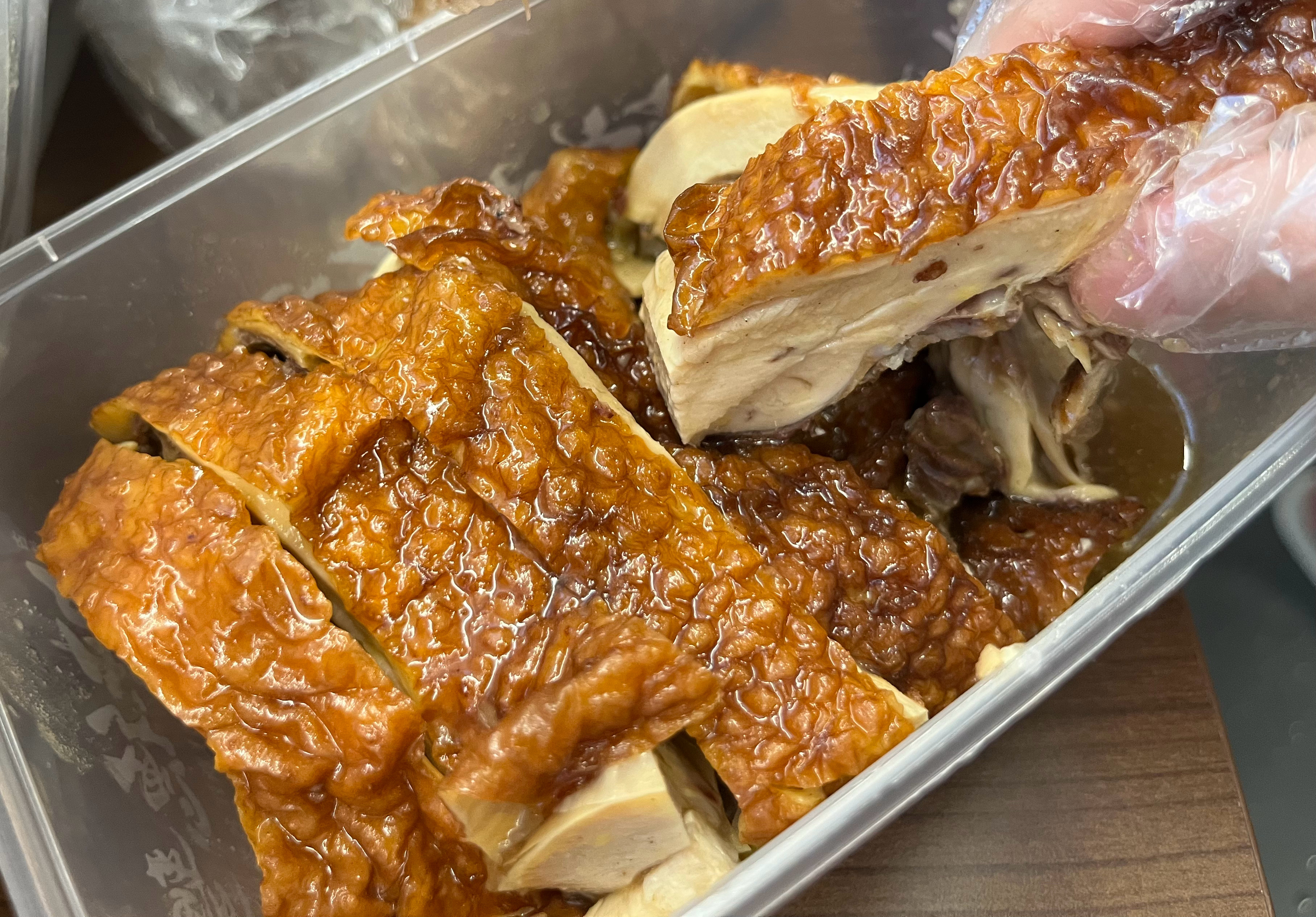 火车上我吃美味烧鸡ing 