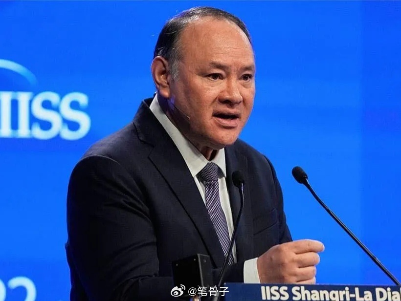 端起碗吃饭，放下碗骂娘，没门儿！今天外交部放了个大招，直接宣布制裁菲律宾的国防部