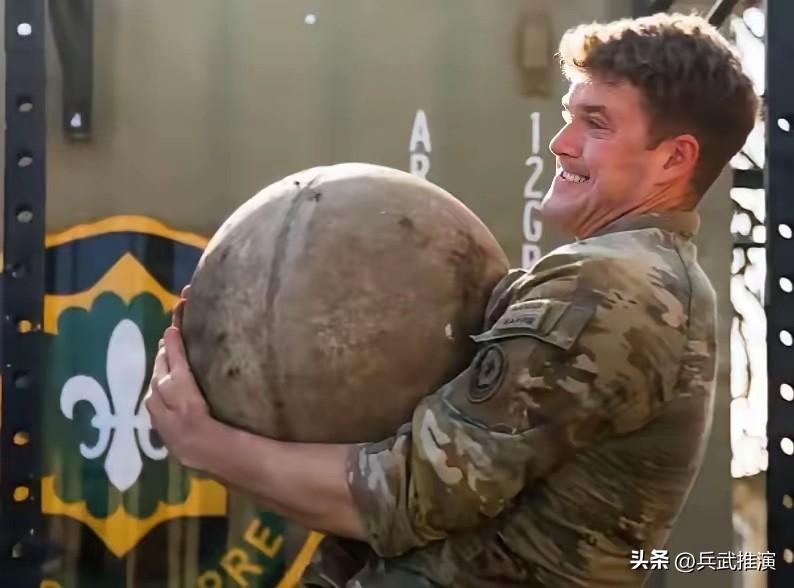 美国要打大仗了！

美军突然放宽征兵条件，这是很危险的信号。
3月25日五角大楼