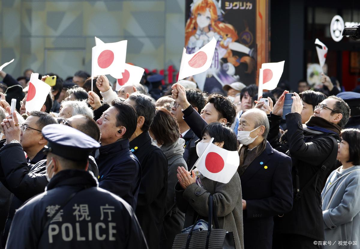 日本的套路是这样的,装导弹搞核武搞军国主义高市一个人来干, 大家都是爱和平的都来