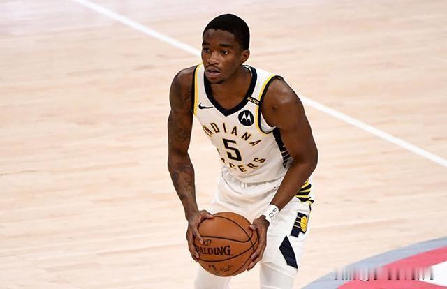 广东三套双塔组合一摆出来，王哲林、胡金秋直接被按死！
✅拉科+萨林杰：攻防双塔，