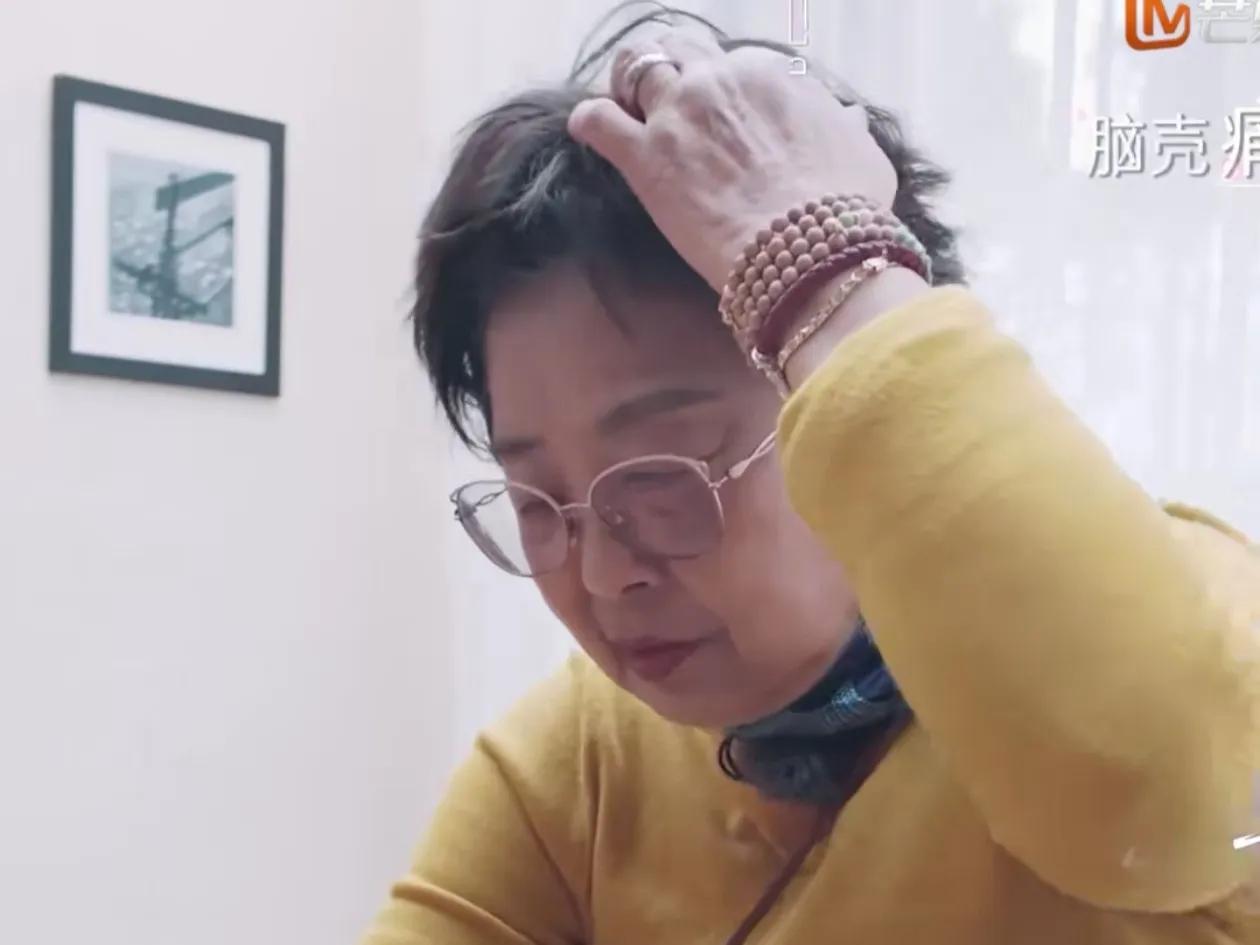邓传理应该最烦芒果台

那引以为傲的所谓百万文案

在读节目组给李嘉格

写的人