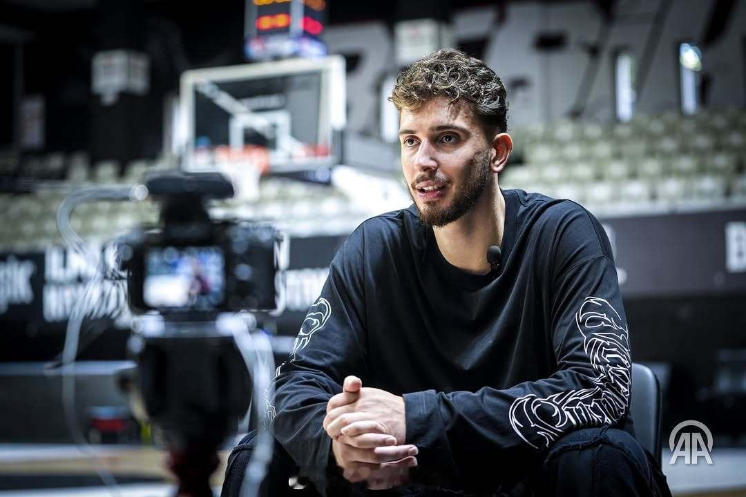 申京谈为什么许多欧洲明星球员在NBA没有太多比赛时间后就回来了：“它们是两种截然