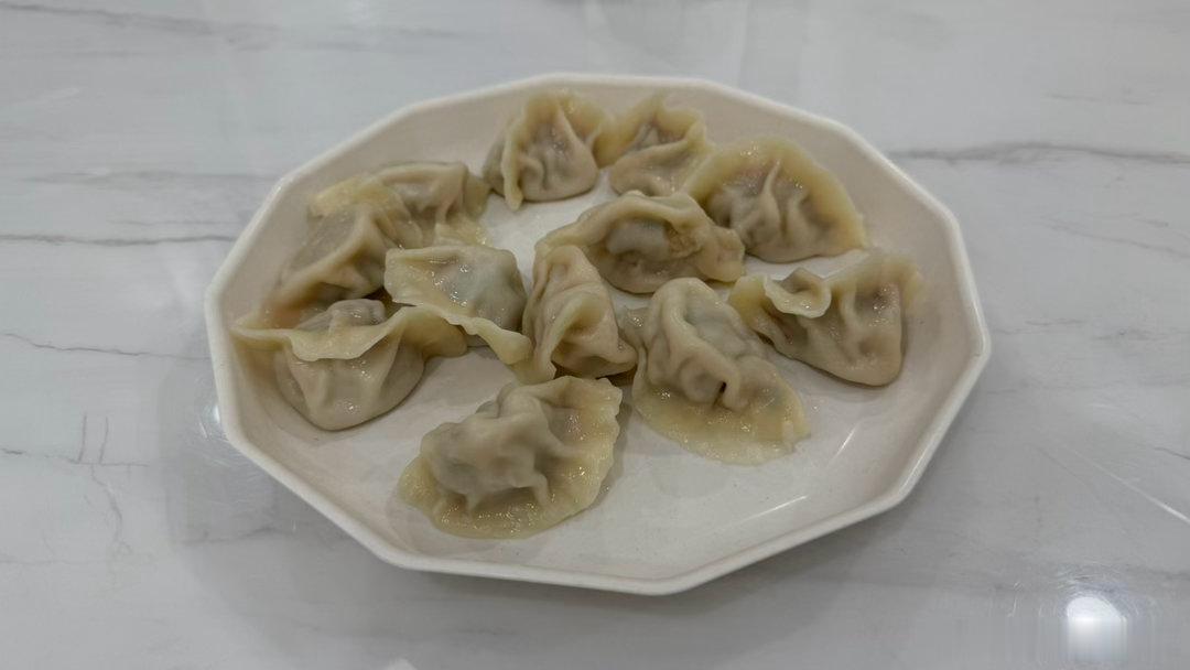 大疆你还玩饥饿营销是吧？呵呵…别逼大家灭门换对家。 