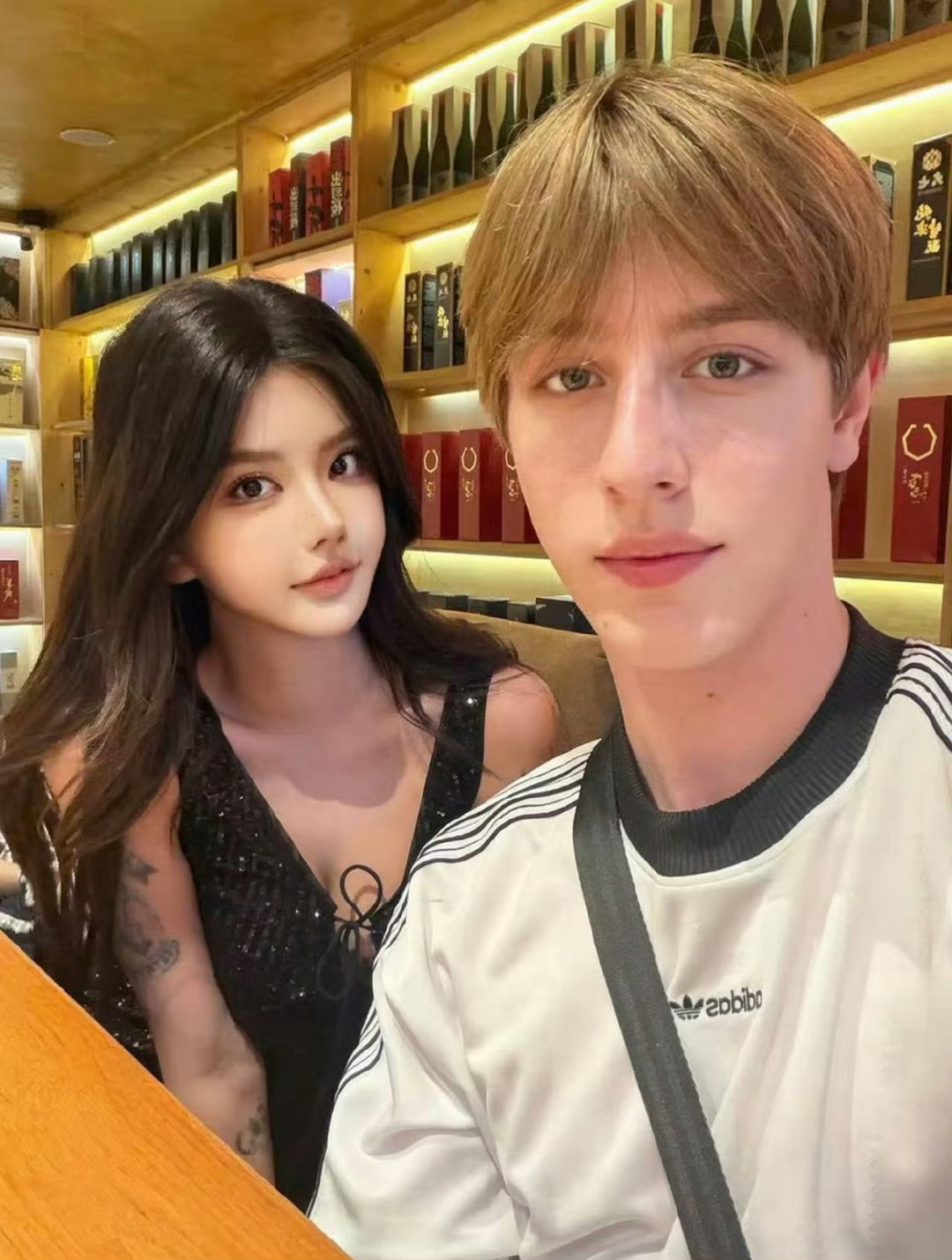 韩安冉发视频官宣外国男友这姐也太能谈了吧我天