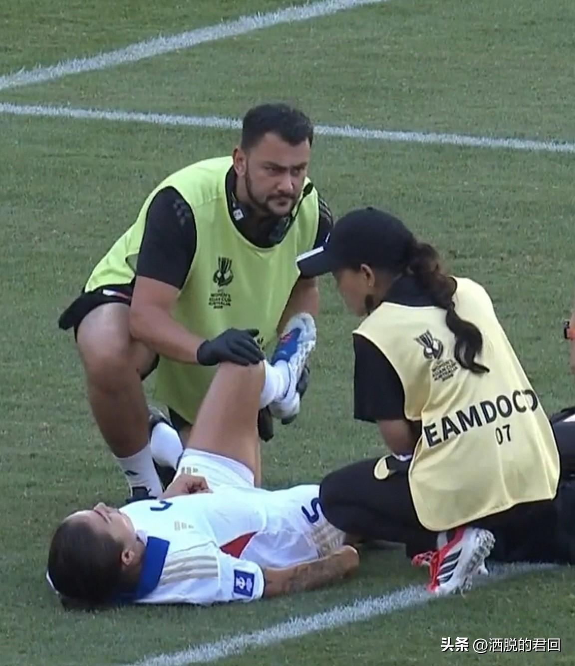 没办法再看下去了！
正在进行的女足亚洲杯1/4决赛，
日本女足对阵菲律宾队，
比