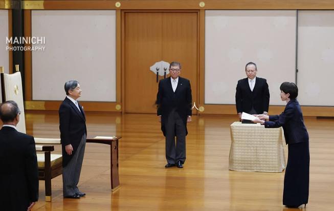 日本首位女首相的政策比男人还男人   毫不意外，皈依者狂热，汉奸得比鬼子对国人更