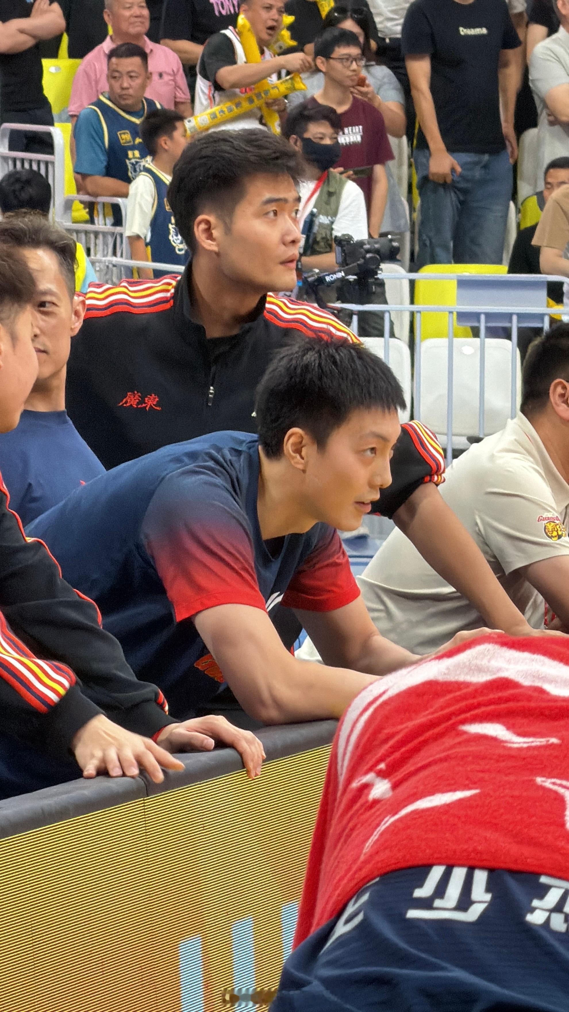 胡明轩广东男篮vs宁波男篮 🏀CBA联赛25-26赛季常规赛第39轮⛹️   