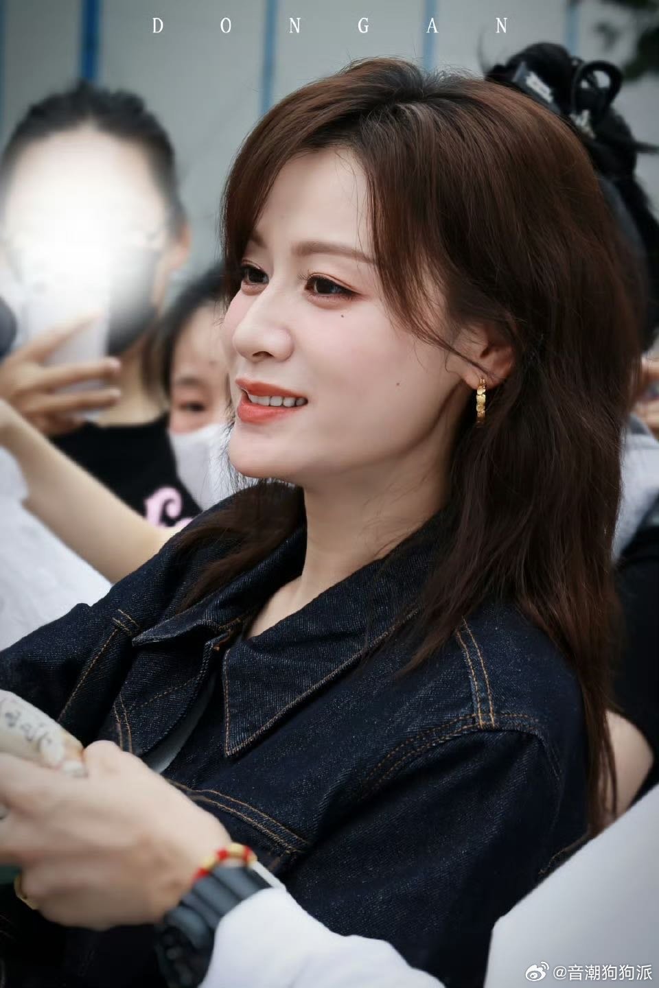 叶一茜 神女吟唱 她唱《逆战》如诗如战。高亢处不破不噪，吟唱时空灵似神女，张力十