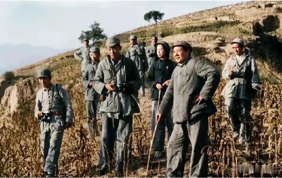 四渡赤水是毛主席的得意之笔，这场机动灵活的运动战堪称世界战争奇迹。就连美国西点军