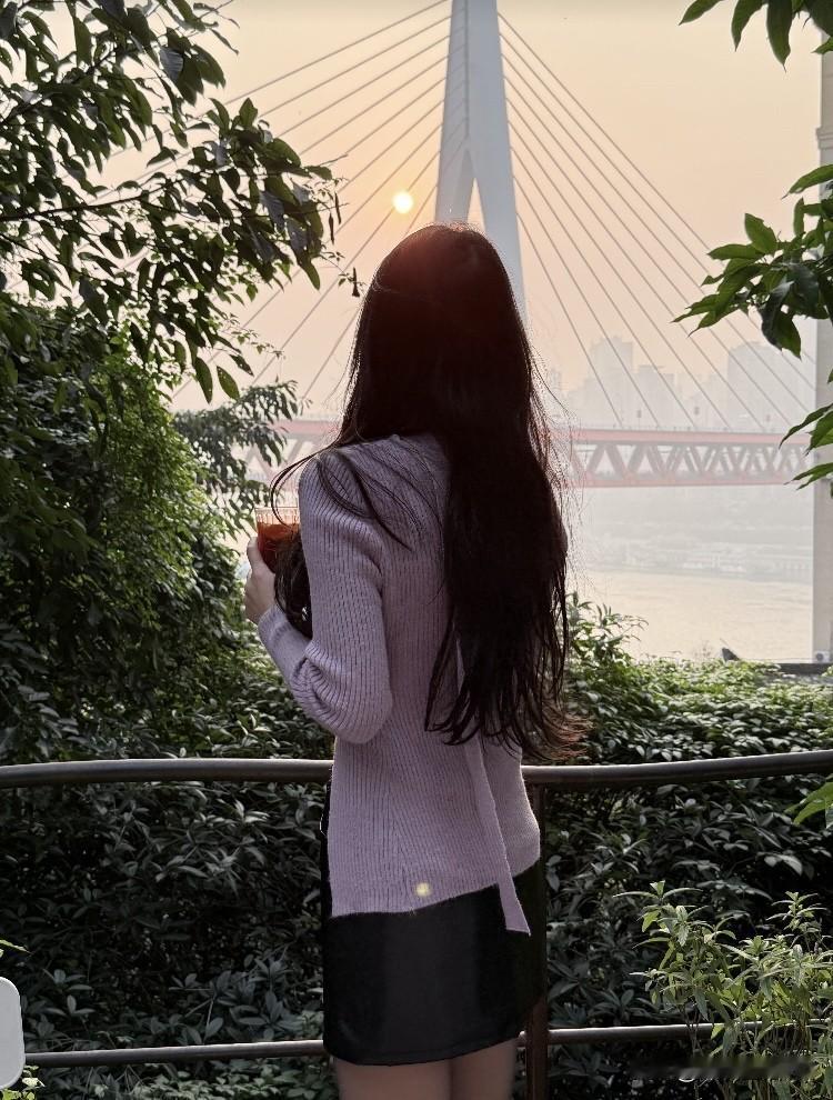 一个女生和男朋友订婚后三天正好又过生日，但她男朋友把她生日给忘了，她觉得男朋友是