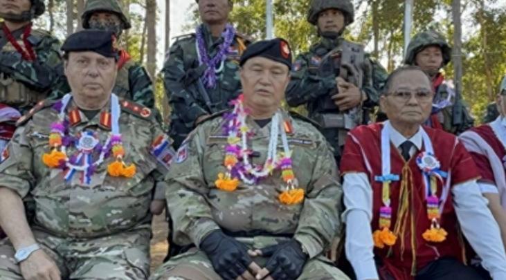 又一场大战在所难免？中国邻国分裂，两总统并立，泰国头疼坏了
 
东南亚这块地方向