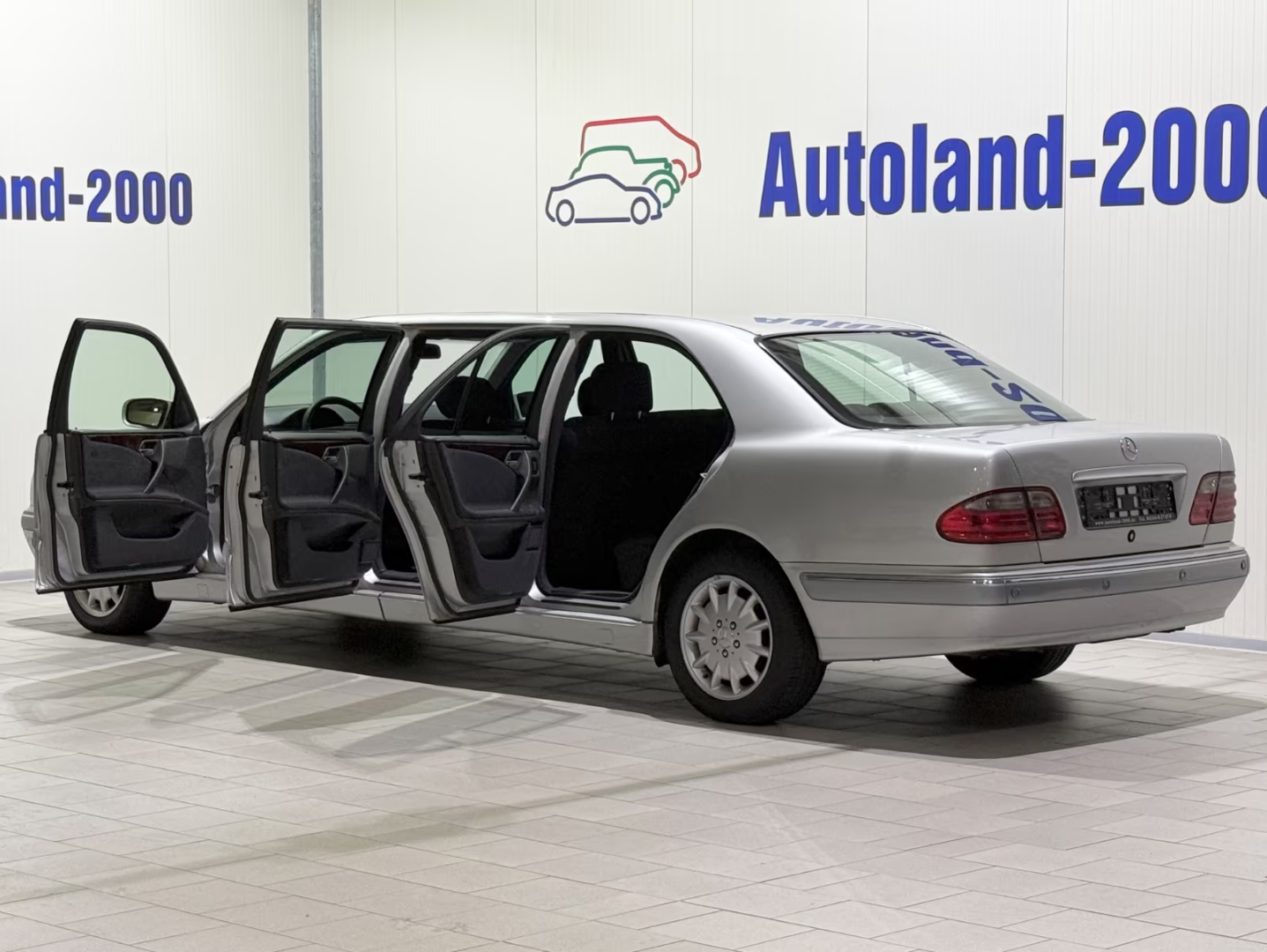 好车分享 Mercedes-Benz E300 BINZ Stretch，6门8